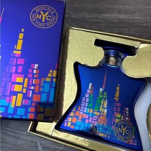 Bond no 9 New York Nights Perfume - Blue and Gold